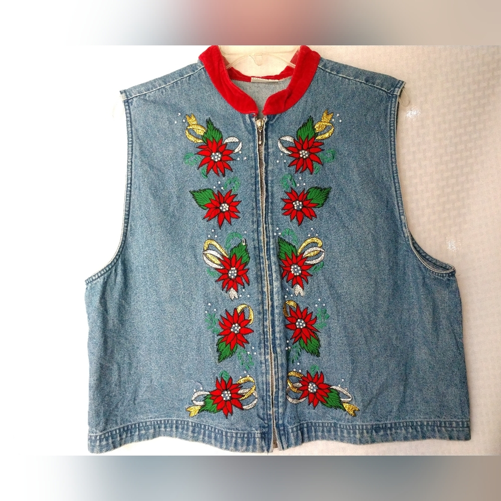 Sun River Clothing Co. Denim Christmas Vest Poinsetta Flowers Zip Front Medium
